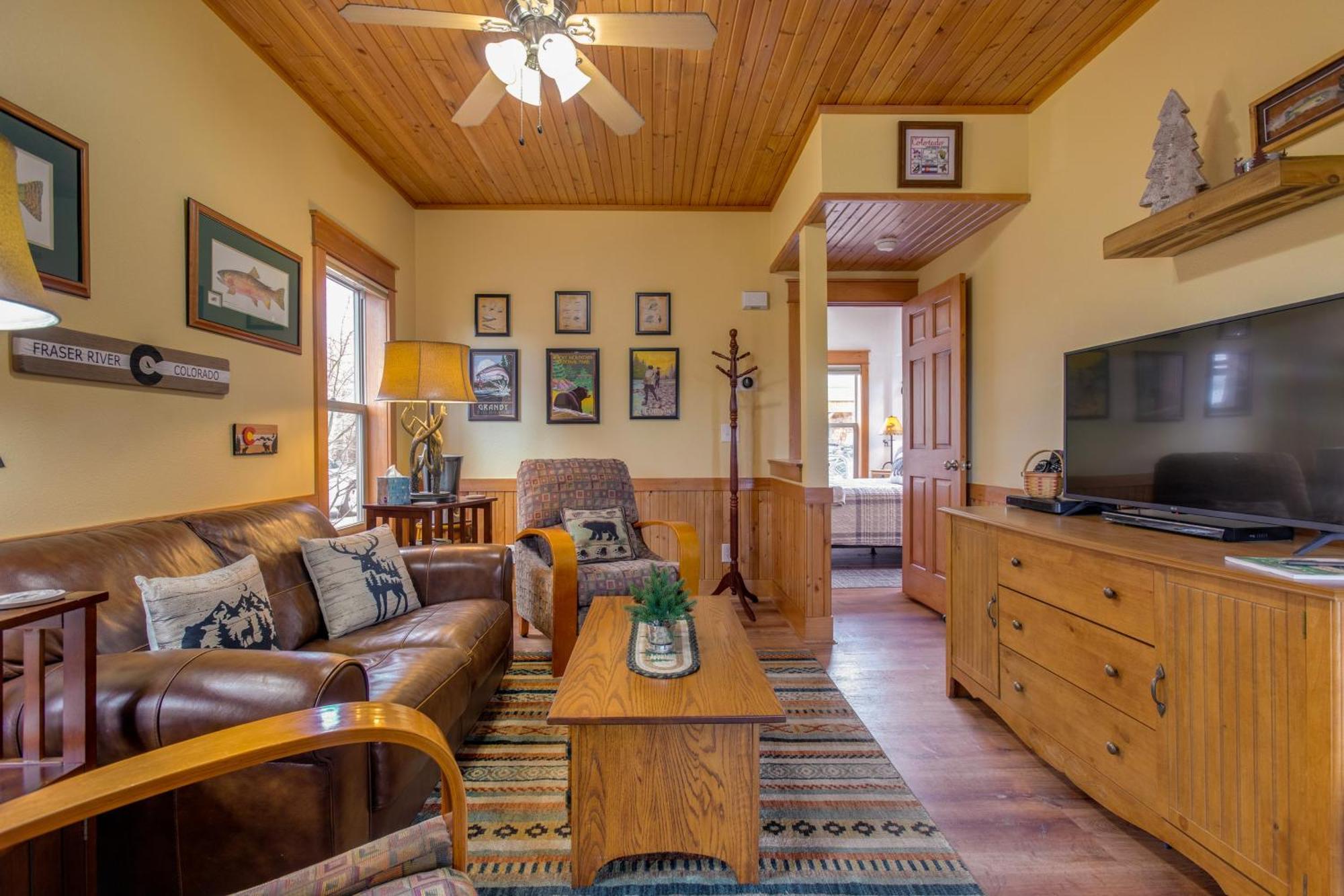 Riverfront Cabin About 4 Mi To Granby Ranch! المظهر الخارجي الصورة